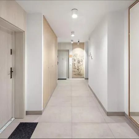 Apartament Obok Starowki - Nowka Sztuka!